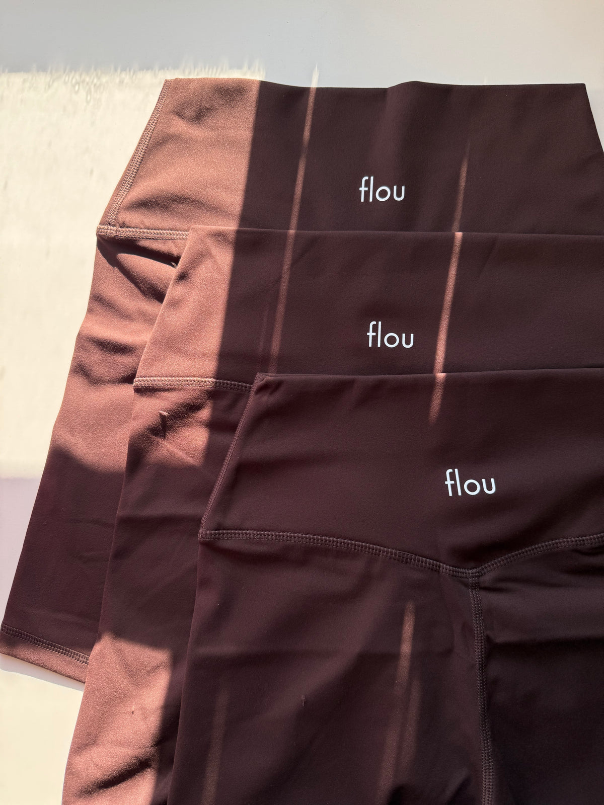 Short Biker Isa Café Oscuro
